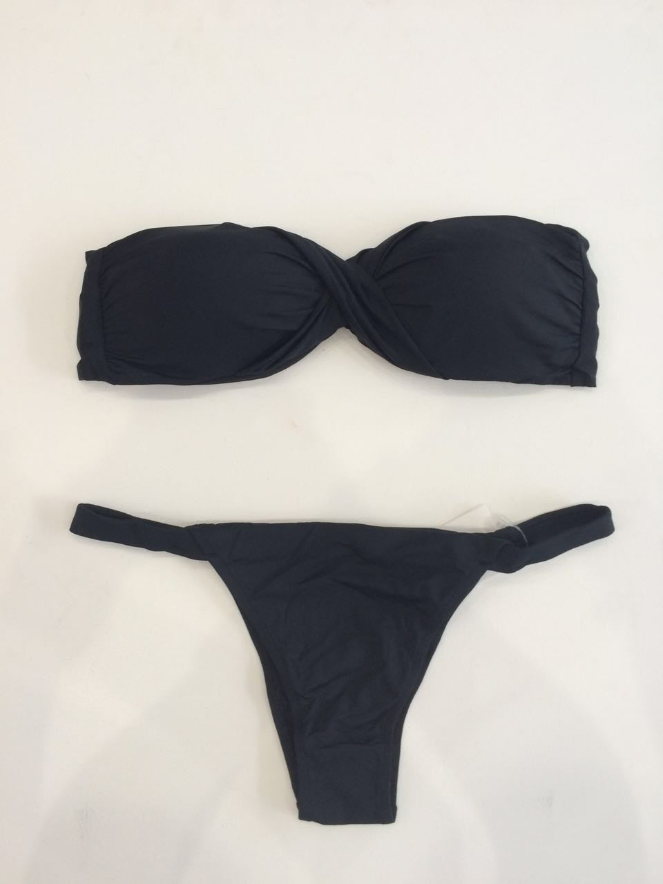 Thin Seamless Bikini Bottom in Black