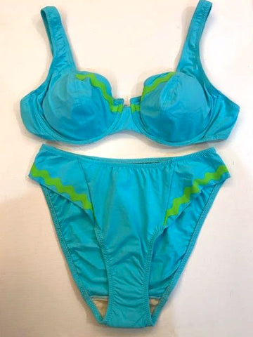 V Vanina Full Cup Underwire Top in Turquoise